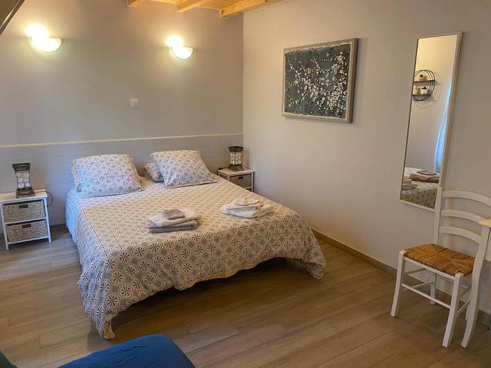 Chambre d’hôte pour 4 personnes, avec Jardin et Piscine
