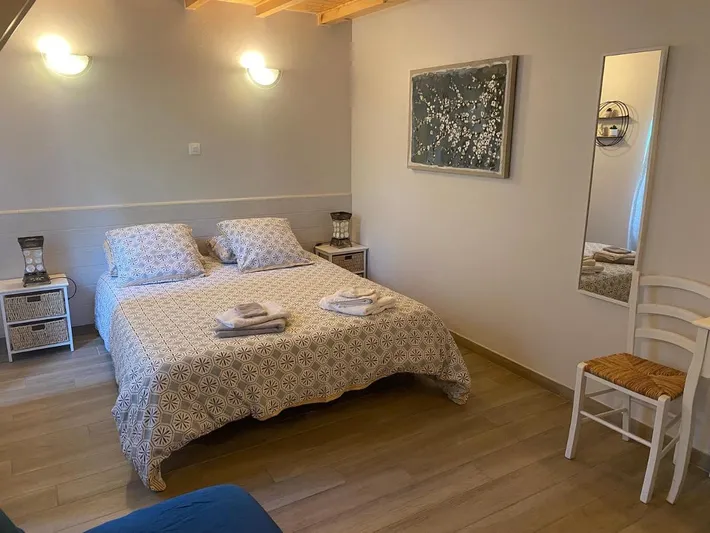 Chambre d’hôte pour 4 personnes, avec jardin et piscine - 1