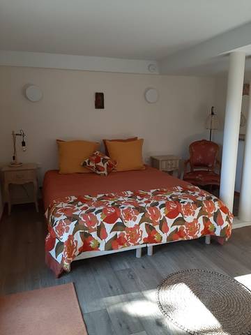 Chambre d’hôte pour 2 personnes, avec jardin à Vieille-Brioude
