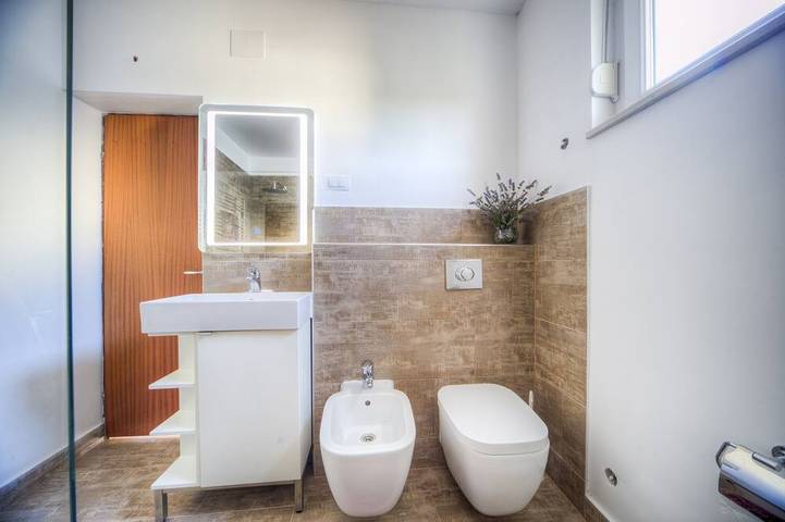 Entire apartment, Large family apartment with private pool in Pula-Medulin, Pula