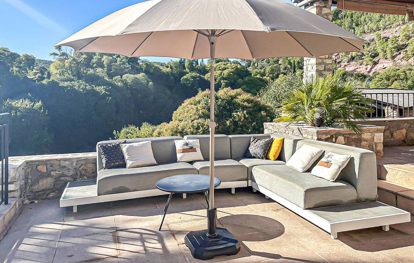 Ruhiger Rückzugsort am Fluss mit Pool, WLAN und Parkplatz – 200 m zum Fluss in Les Arcs (Var), Draguignan Region