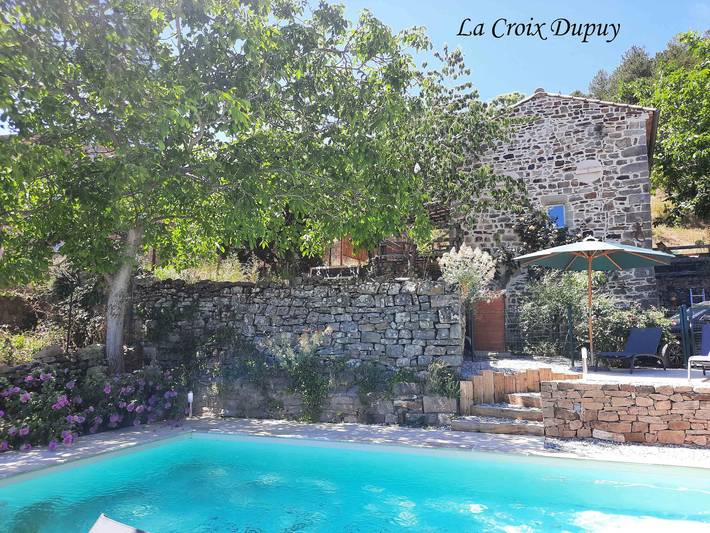 Gîte pour 2 personnes, avec piscine, adapté aux familles