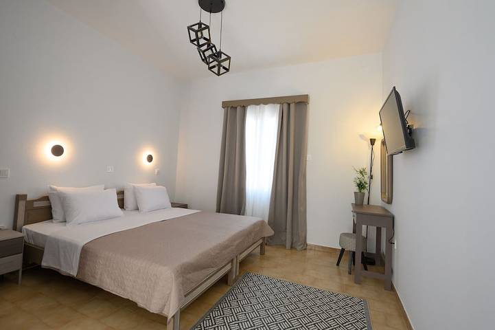 Gîte pour 2 personnes, avec jardin et balcon dans Panormos - 3