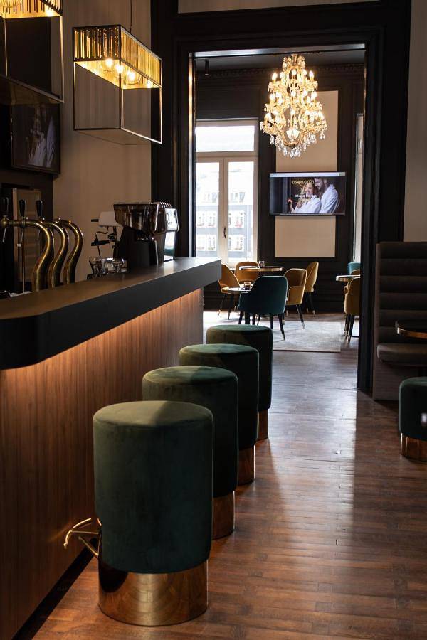 Hôtel pour 2 personnes, avec sauna ainsi que jacuzzi et terrasse