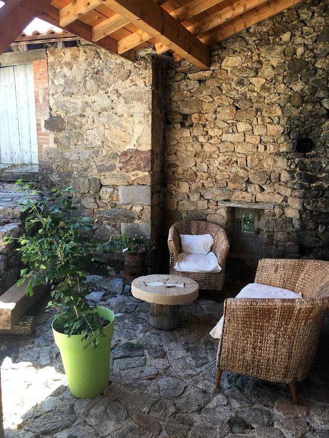 Two-Bedroom House in Saint-Alban-d'Ay, Région de Tournon-sur-Rhône