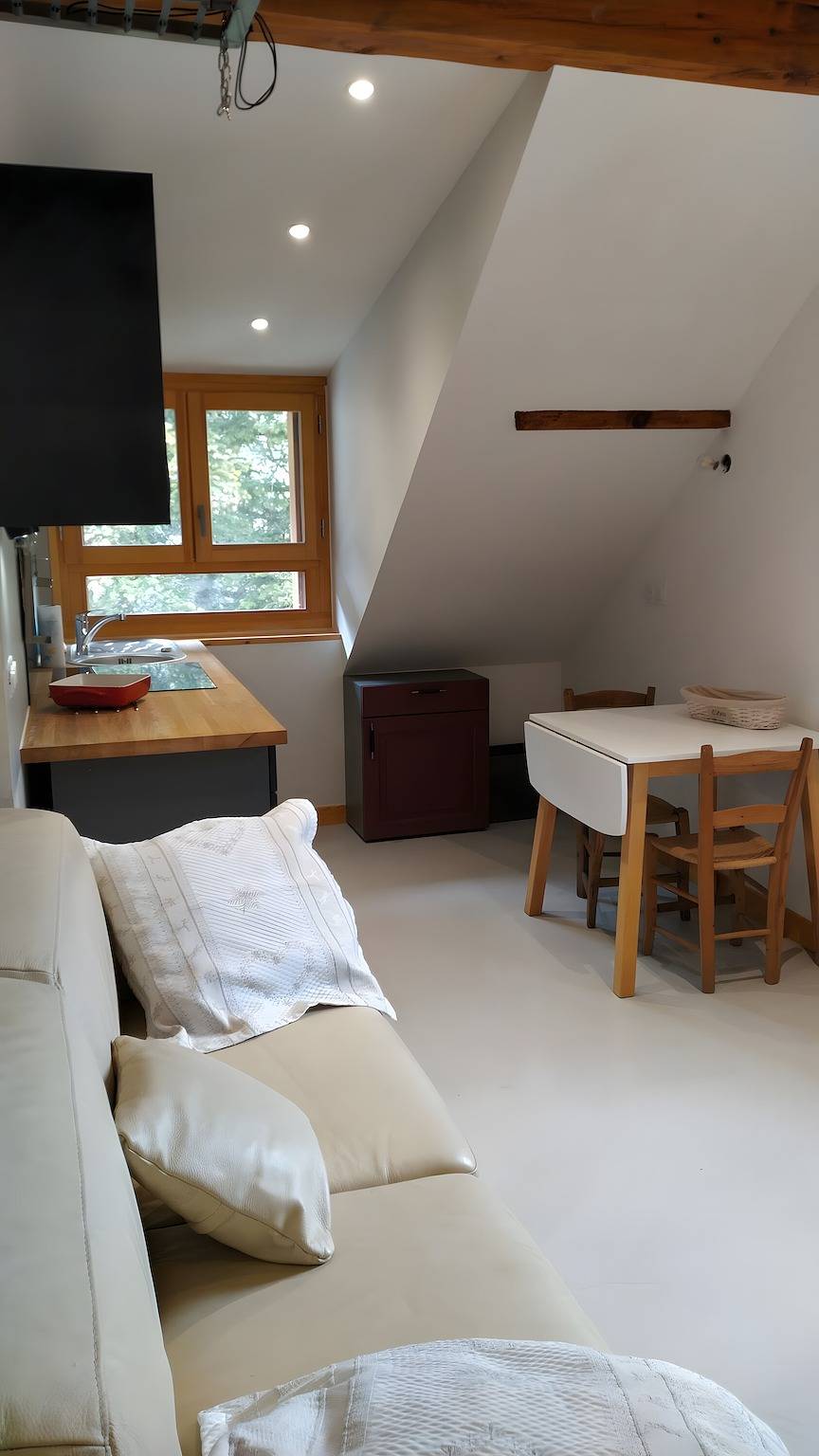 Studio entier, Studio « En Montagne, Mercantour » avec vue montagne, jardin commun et Wi-Fi in Entraunes, Région de Nice