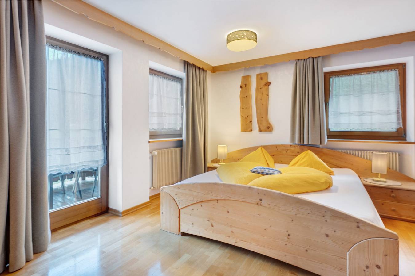 Ganze Wohnung, Ferienwohnung " Rosengarten" mit Gemeinschaftssauna- Balkon & Bergblick und Wlan in Steinegg (Karneid), Karneid