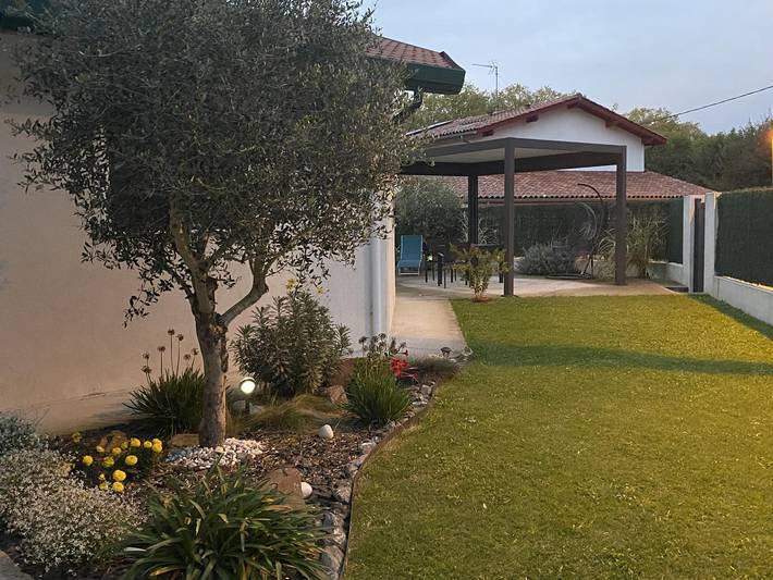 Gîte pour 2 personnes, avec Terrasse et Jardin