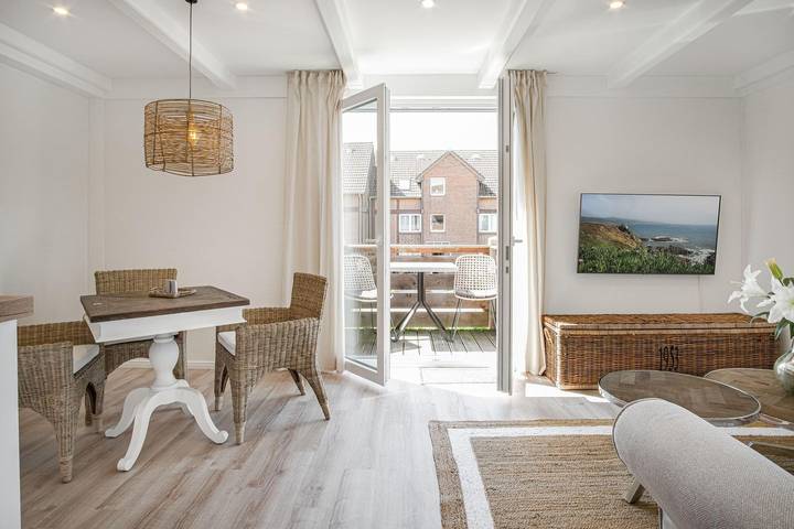 Ganze Wohnung, Ferienwohnung 'Nordlicht Refugium" mit Balkon für entspannte Auszeiten in Nordfriesische Inseln (Schleswig-Holstein) (Schleswig-Holstein), Pellworm