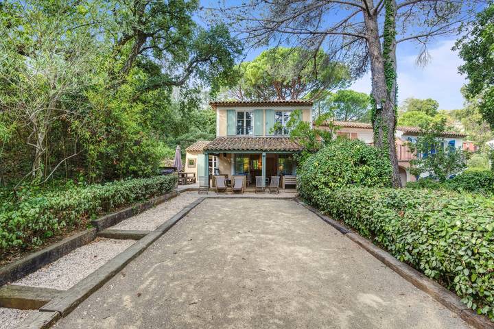Villa für 8 Personen, mit Garten und Pool sowie Terrasse, mit Haustier in Grimaud - 3