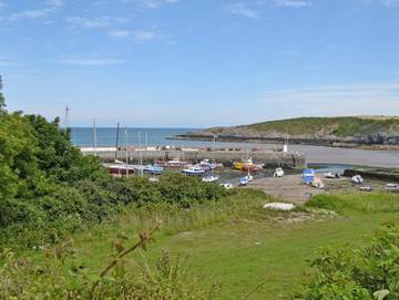 Holiday Rental for 4 People in Cemaes, North-Wales, Photo 1