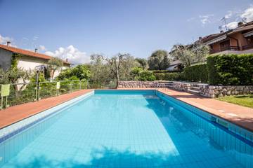 Camping per 4 Persone in Brenzone, Prealpi Gardesane, Foto 4