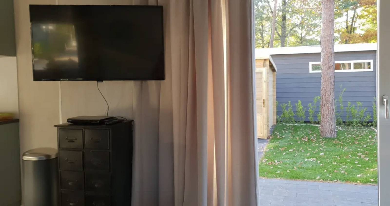 Gezellig 6-persoons chalet met veranda en trampoline op de Veluwe in Beekbergen, Veluwe