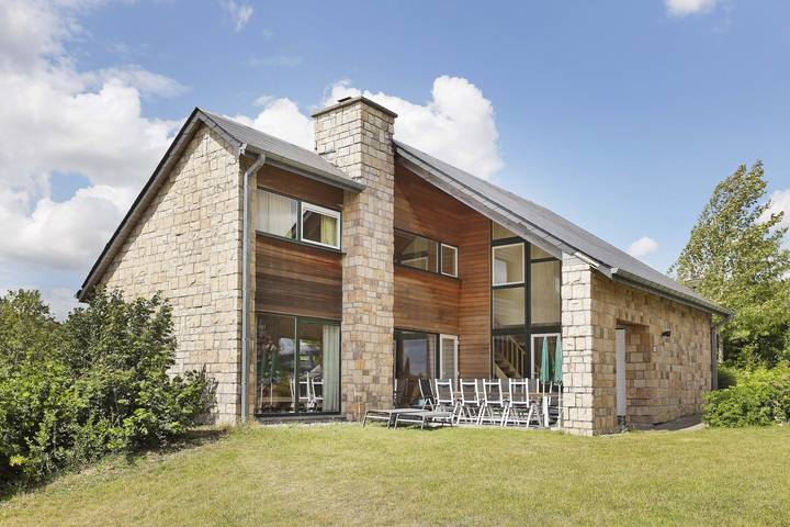 Maison de vacances pour 10 personnes, avec sauna à Froidchapelle