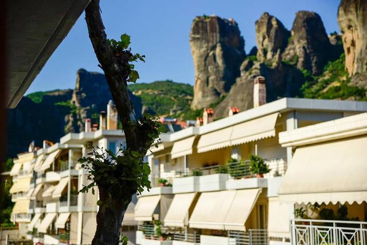Hôtel pour 2 personnes, avec piscine ainsi que vue et terrasse dans Kalambáka - 2