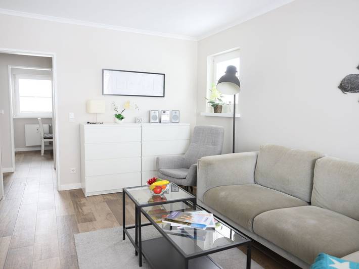 Ganze Wohnung, Gemütliches 3-Zimmer-Appartement in Wenningstedt mit Terrasse für 4 Personen in Nordfriesische Inseln (Schleswig-Holstein) (Schleswig-Holstein), Wenningstedt