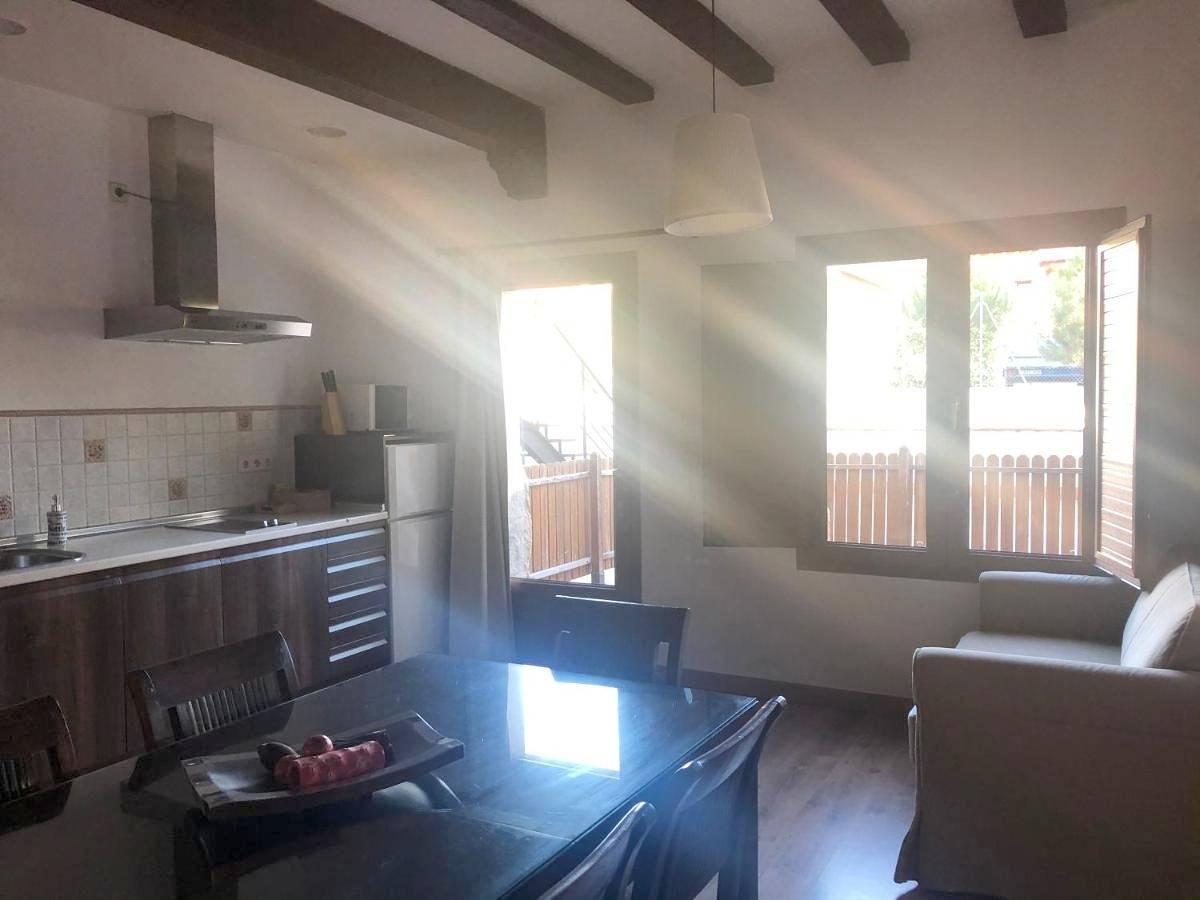 Apartamento entero, Apartamento de vacaciones para 6 personas con jardín in Real Sitio de San Ildefonso, Provincia de Segovia