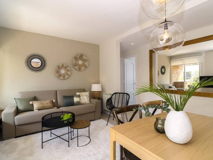Entire holiday apartment, Sitges Spaces Beachside Retreat- 4 B.R./2 Bath/Large Terrace/Beach- Monthly Only in Sitges, Garraf