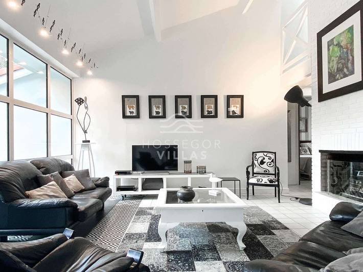 Location de vacances pour 8 personnes, avec piscine ainsi que jardin et balcon dans Plage Centrale Hossegor - 4