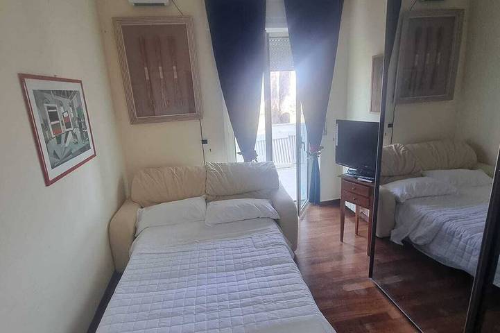 Alisea - rooms in villa with pool and free parking in Montesilvano, Pescara Provinz