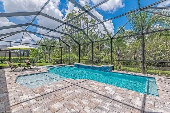 Vacation rental for 6 people, with pool and hot tub as well as garden and sauna, with pets in Fort Myers