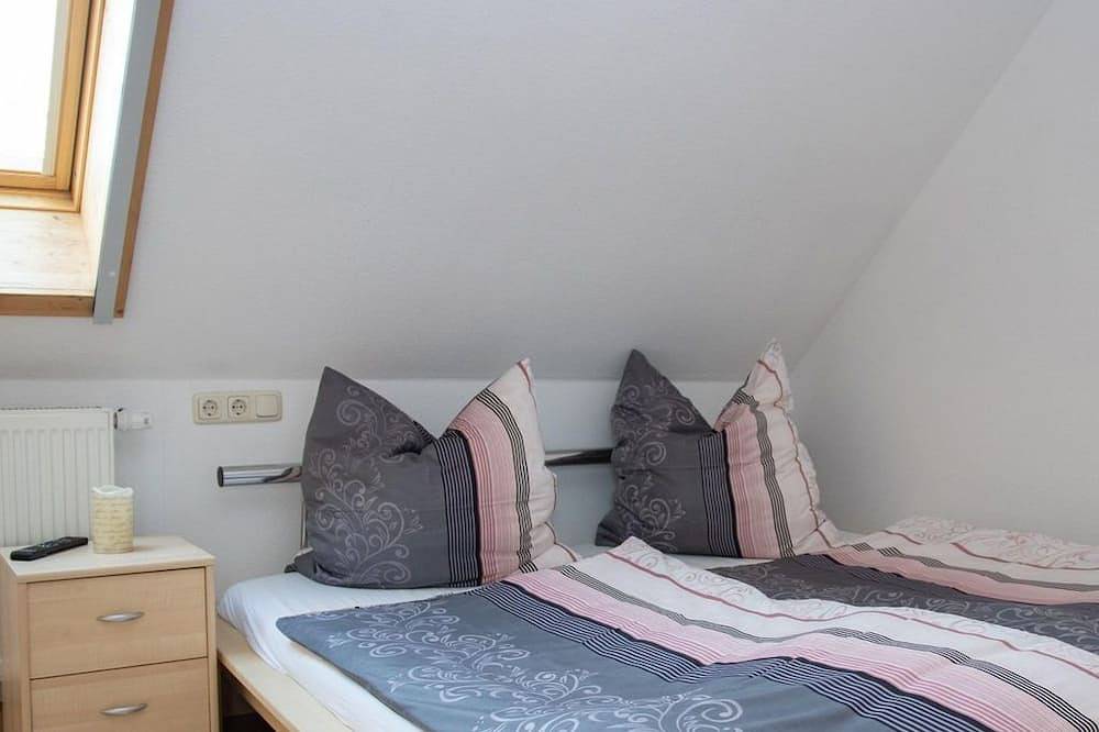 Ganze Wohnung, Ferienwohnung Smieszek - Ferienwohnung mit begehbaren Kleiderschrank in Niesky, Oberlausitz-Niederschlesien