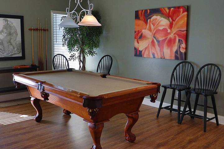 Vacation house for 13 people, with terrace in Emerald Isle