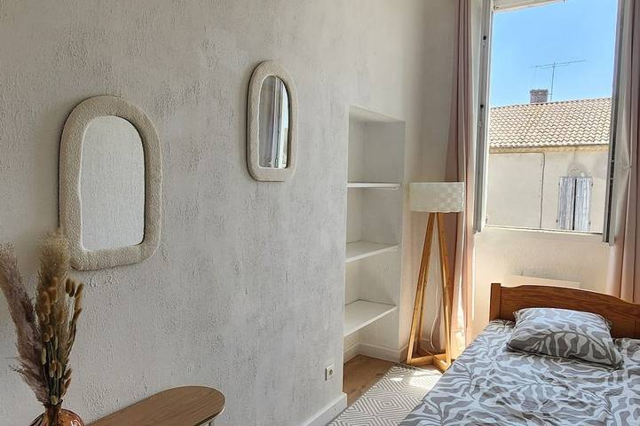 Apartamento entero, Bright 80-square-meter, 3-bedroom apartment in Condom, Gers