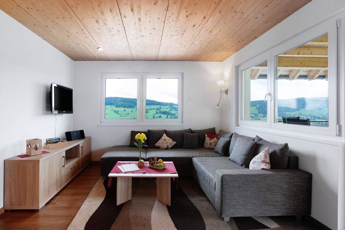 Entire apartment, Hochtalblick: Apartment "Blösling 1" with Panoramic View, Wi-Fi & Dreiwelten-Card Included in Bernau im Schwarzwald, Southern Black Forest