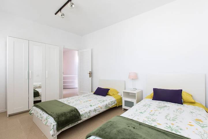 Oferta Especial 15  Sept/20 Diciembre

Casa  En Zona De Costa Y Centro  Ciudad in Playa de San Telmo (Puerto de la Cruz), Puerto de la Cruz
