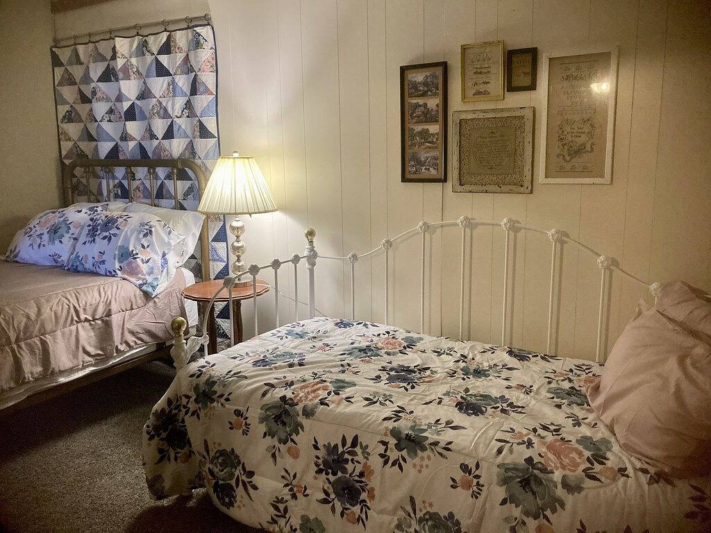 Ultimate Barn Stay with lots of space! Visit farm animals and 20 min to Hershey! in Lebanon County