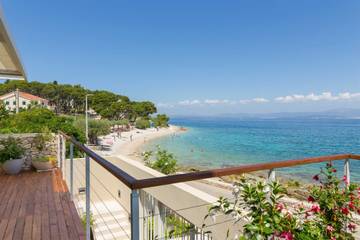 Villa for 8 People in Sutivan, Brac, Photo 4