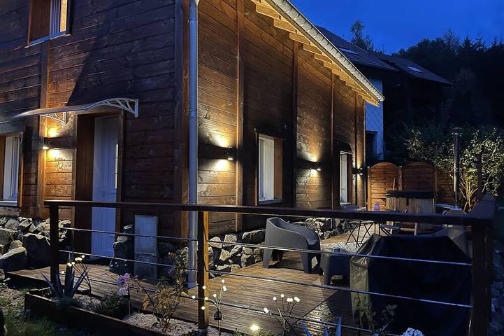 Chalet pour 2 personnes, avec jardin ainsi que sauna et jacuzzi - 1