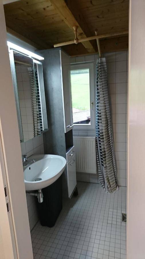 Appartement entier, Apartment with Mountain View in Steinen, Forêt-Noire du Sud