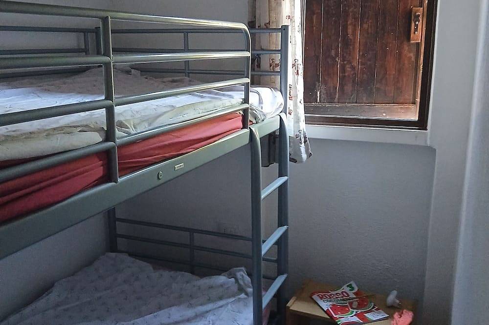 Ganze Wohnung, Apartment with garden in I Sugheri in Porto Istana, Gallura