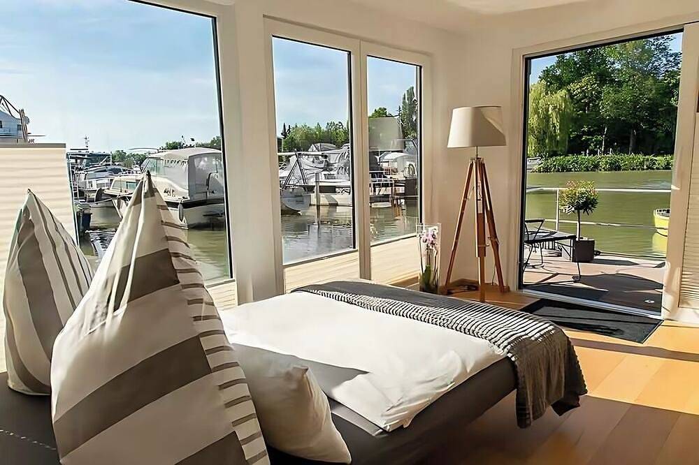 Hausboot Ankerloft - Urlaub auf dem Wasser mitten in Hannover im Yachthafen! in Vahrenwald-List, Hannover