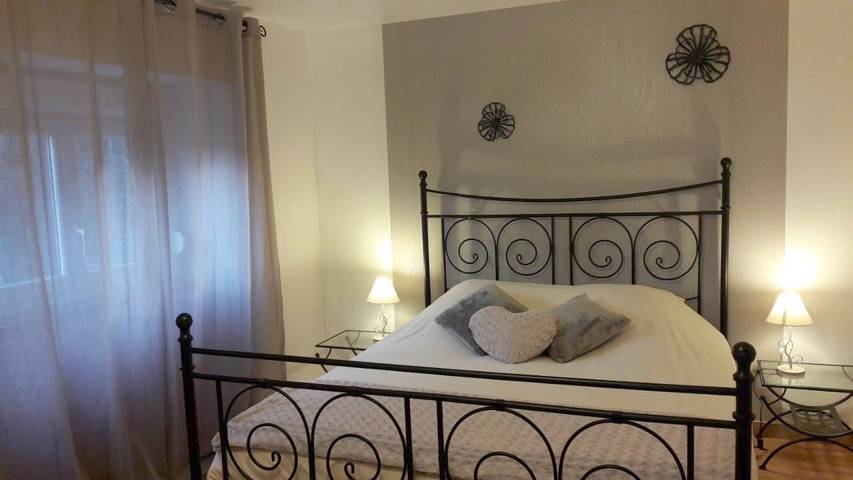 Chambre d’hôte pour 2 personnes, avec Terrasse et Jardin