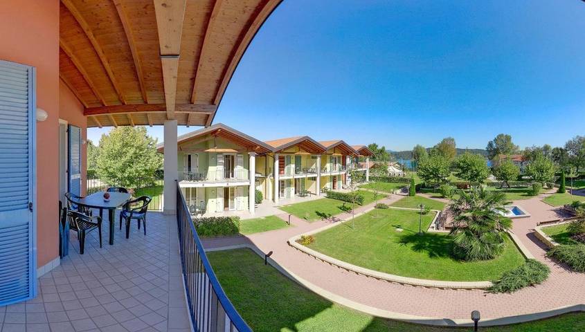Ferienhaus für 7 Personen, mit Pool und Kinderpool sowie Garten