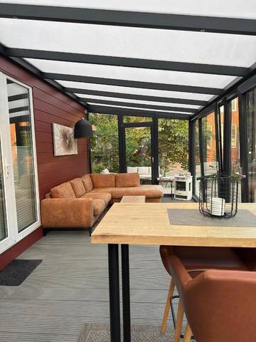 Ferienhaus für 3 Personen, mit Ausblick und Terrasse sowie Garten in Emden