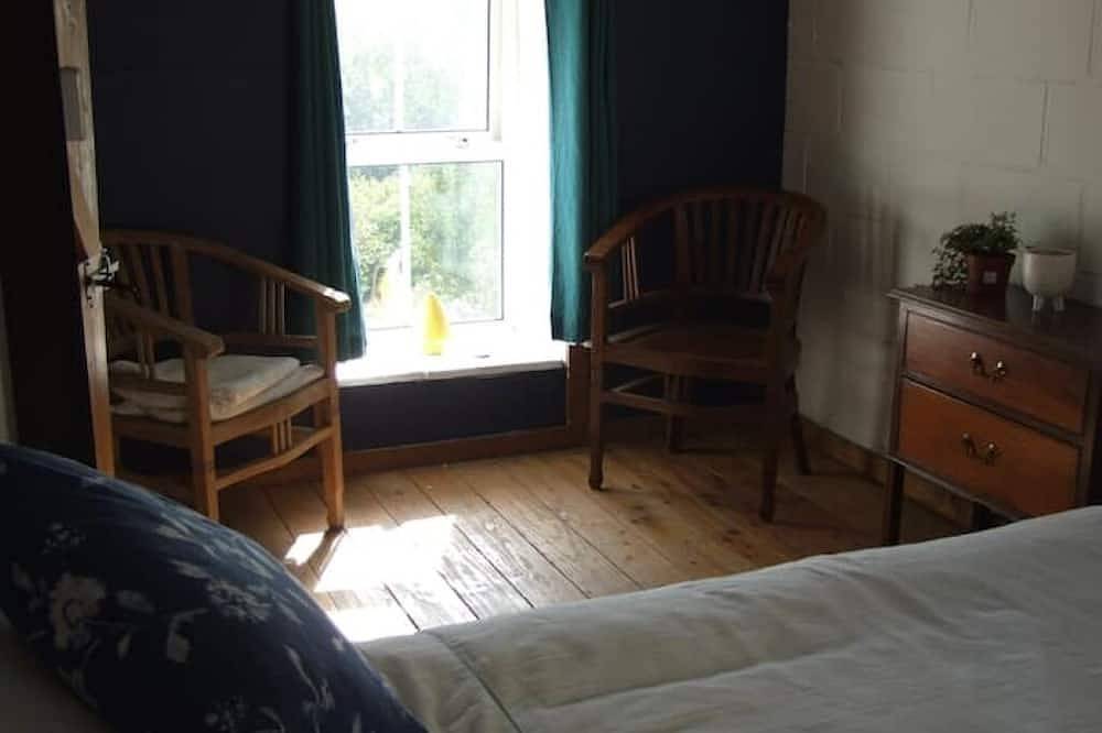 The Coach House - Terraced Cottage for 4 in the heart of Wicklow! in Avoca, County Wicklow
