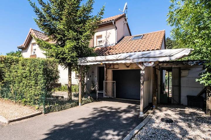 Gîte pour 6 personnes, avec Piscine