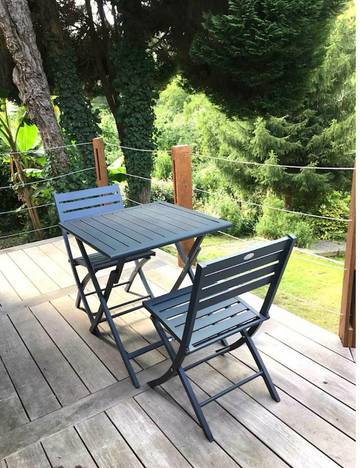 Gîte pour 2 personnes, avec vue ainsi que jardin et terrasse dans Petit Port