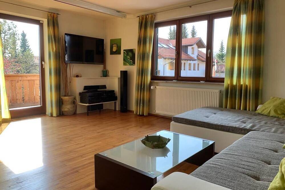 Ganze Wohnung, Seenahe Ferienwohnung mit großem Balkon in Seeshaupt, Starnberger See