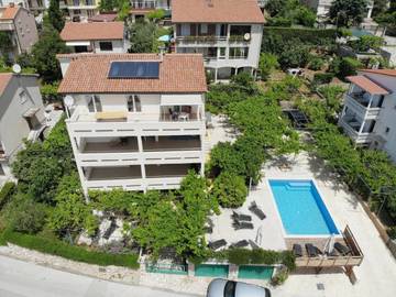 Maison d’hôte pour 2 personnes, avec piscine ainsi que vue et jardin à Pula