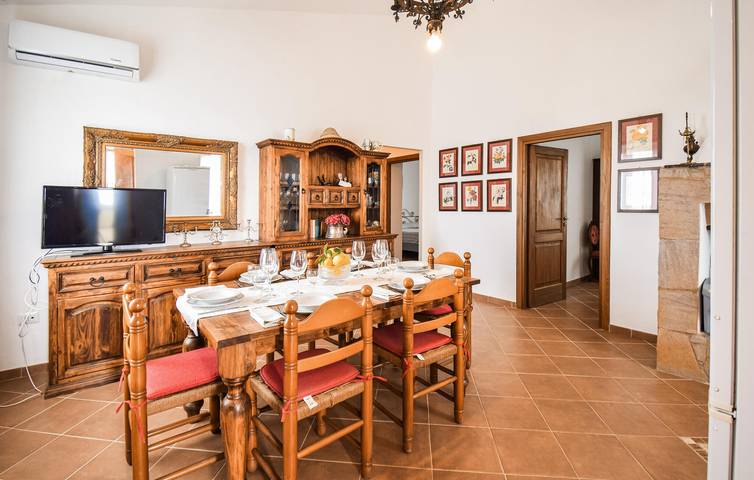 Appartement de vacances entier, Appartement confortable avec WiFi, climatisation, parking et cuisine in Montalto di Castro, Province de Viterbo