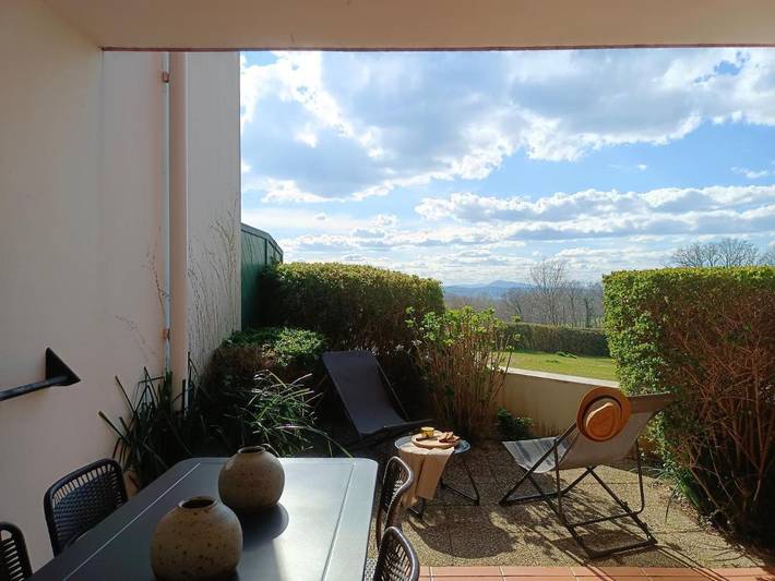 Gîte pour 4 personnes, avec vue ainsi que jardin et piscine à Arcangues - 2