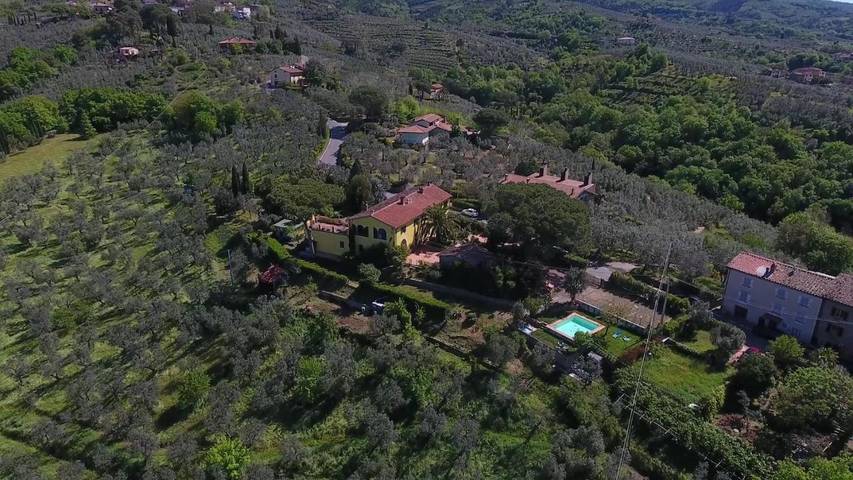 Chambre d’hôte pour 2 personnes, avec Terrasse ainsi que Jardin et Piscine à Lamporecchio