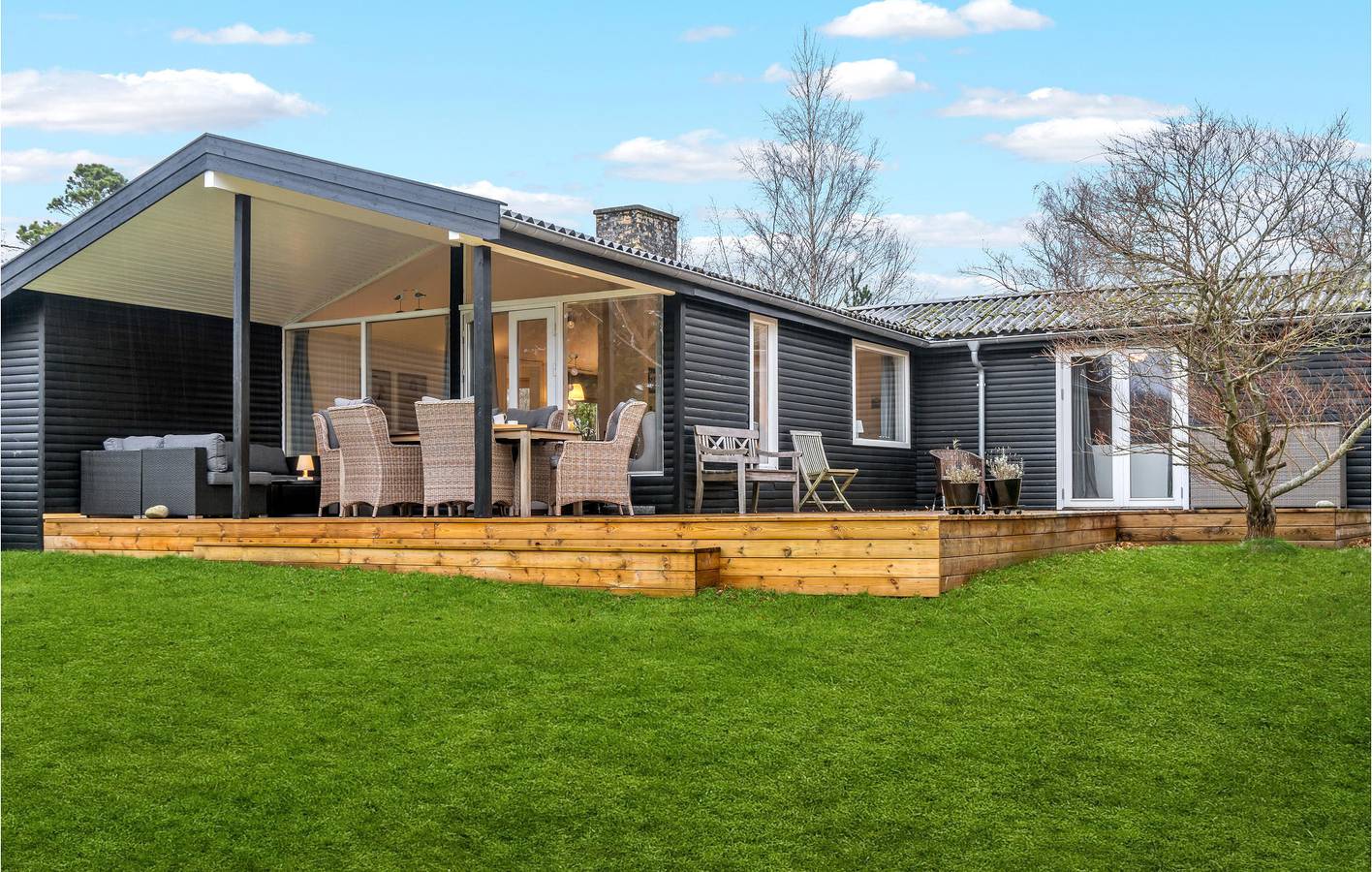 Ferienhaus für 6 Personen mit Terrasse in Dronningmølle, Kattegat Küste