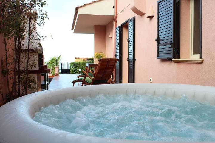 Casa de vacaciones para 6 personas, con jardín y jacuzzi - 1