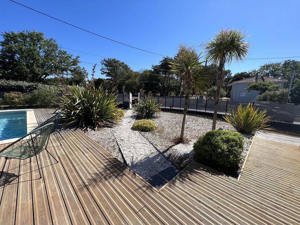 Appartement de vacances entier, Jolie villa contemporaine avec piscine in Soulac-sur-Mer, Région de Lesparre-Médoc